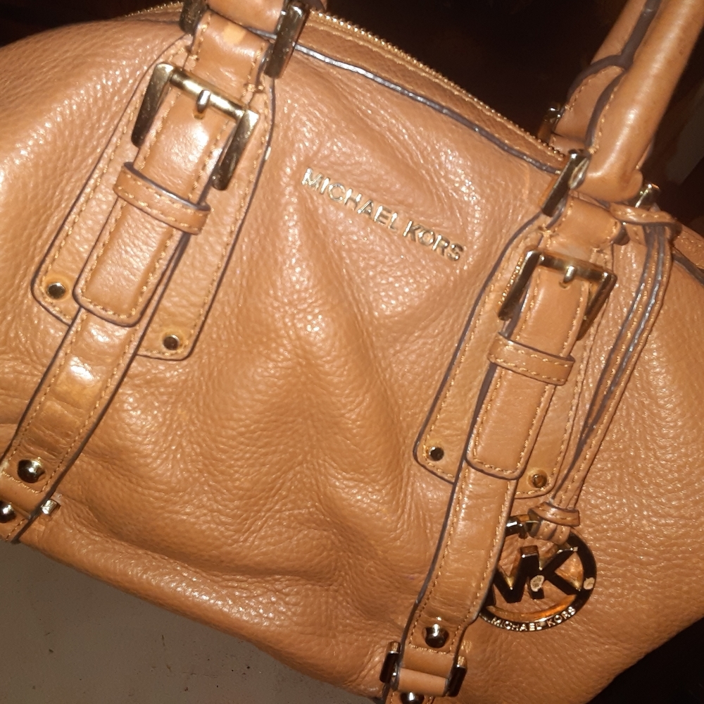 Michael kors purse and coach wallet bundle